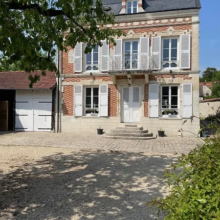 La Maison Du Pere Pilon Avec Petit Dejeuner Bed & Breakfast